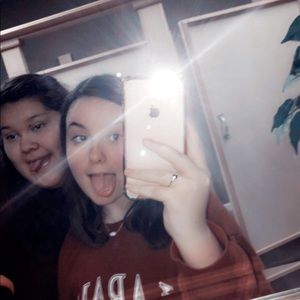 Meet your Posher, Alyssa